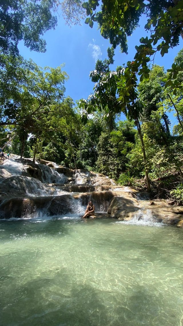 Post 5 by Tailine Cordeiro de Arruda on Instagram (video)