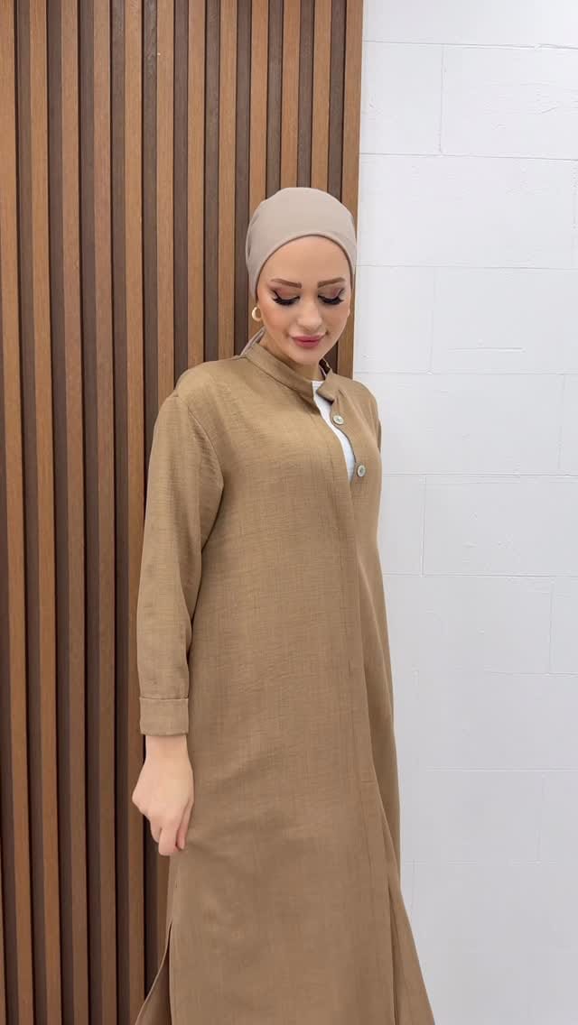 Post 4 by Kenza Fashion on Instagram (video)
