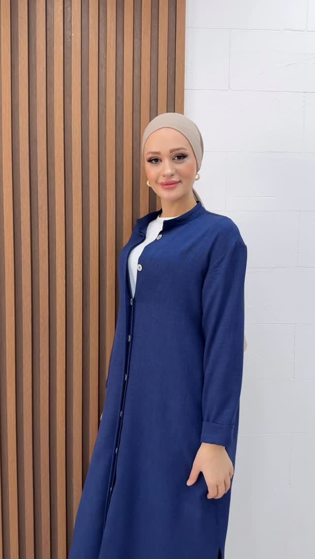 Post 2 by Kenza Fashion on Instagram (video)