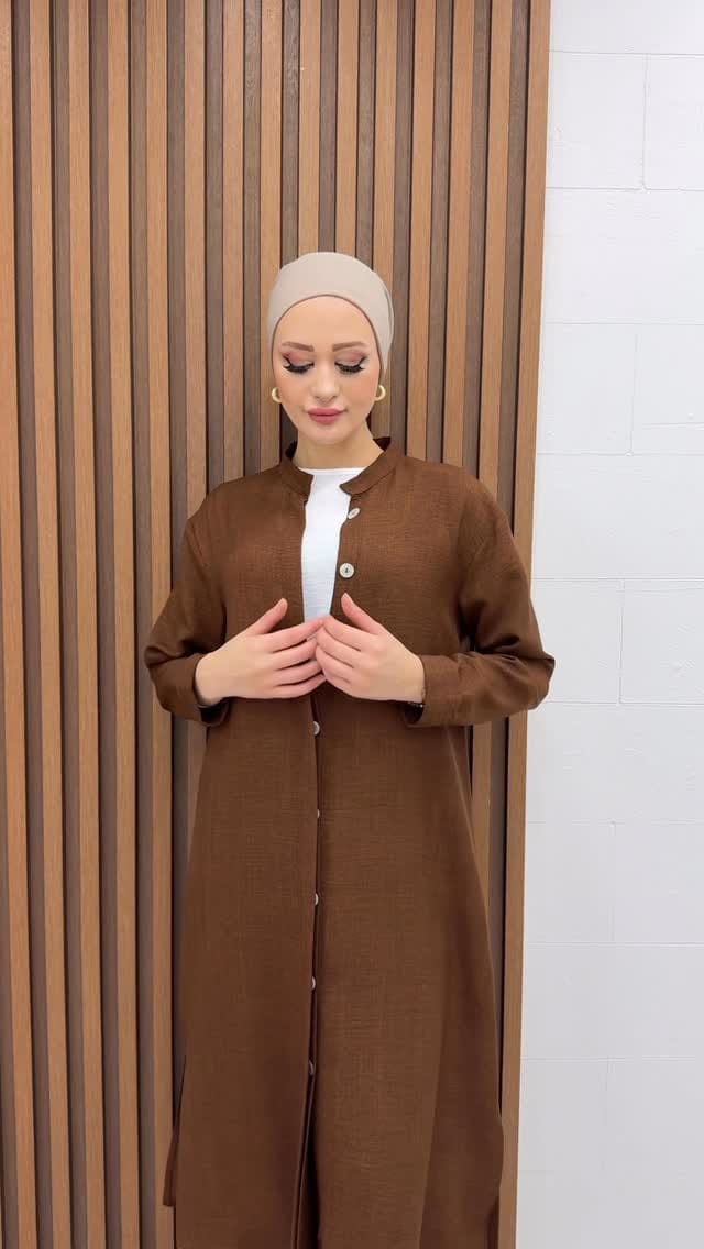 Post 3 by Kenza Fashion on Instagram (video)
