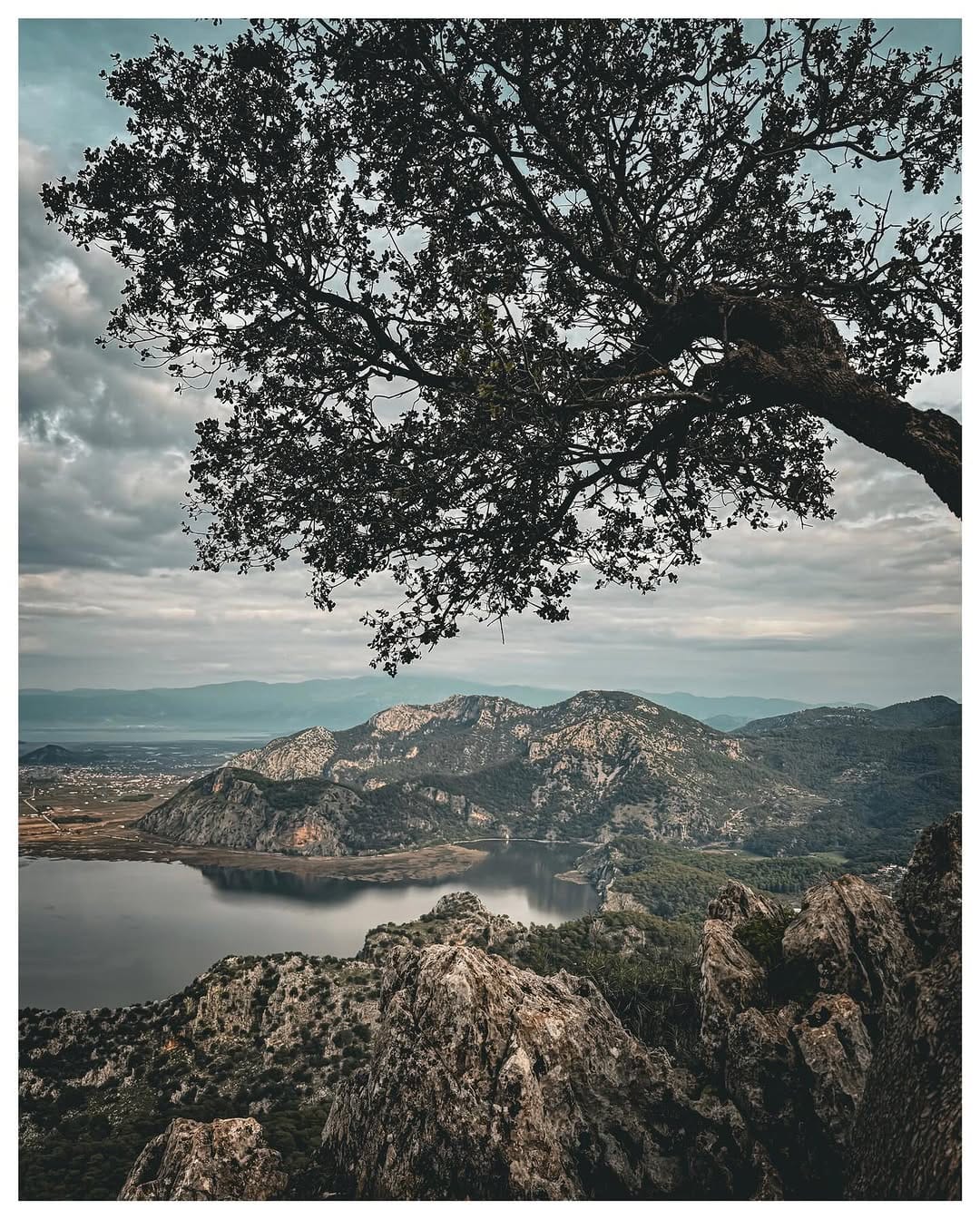 Post 1 by Esin Gümüş on Instagram (carousel)