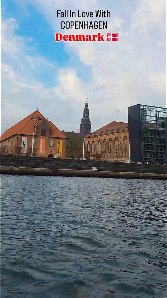 Post 8 by Neel Såřkåř on Instagram (video)