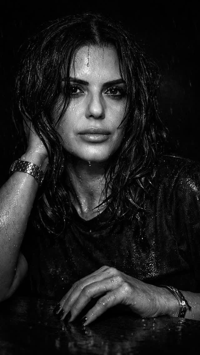 Post 8 by Esra Tonyalı on Instagram (video)