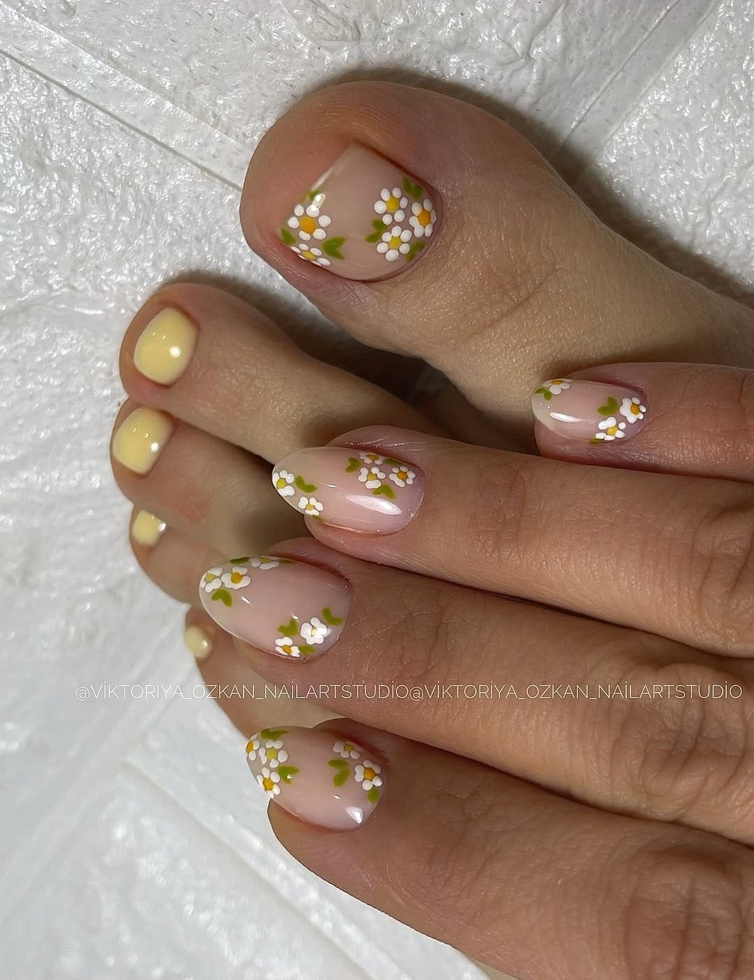 Post 10 by Viktoriya Özkan NailArtStudio on Instagram (image)