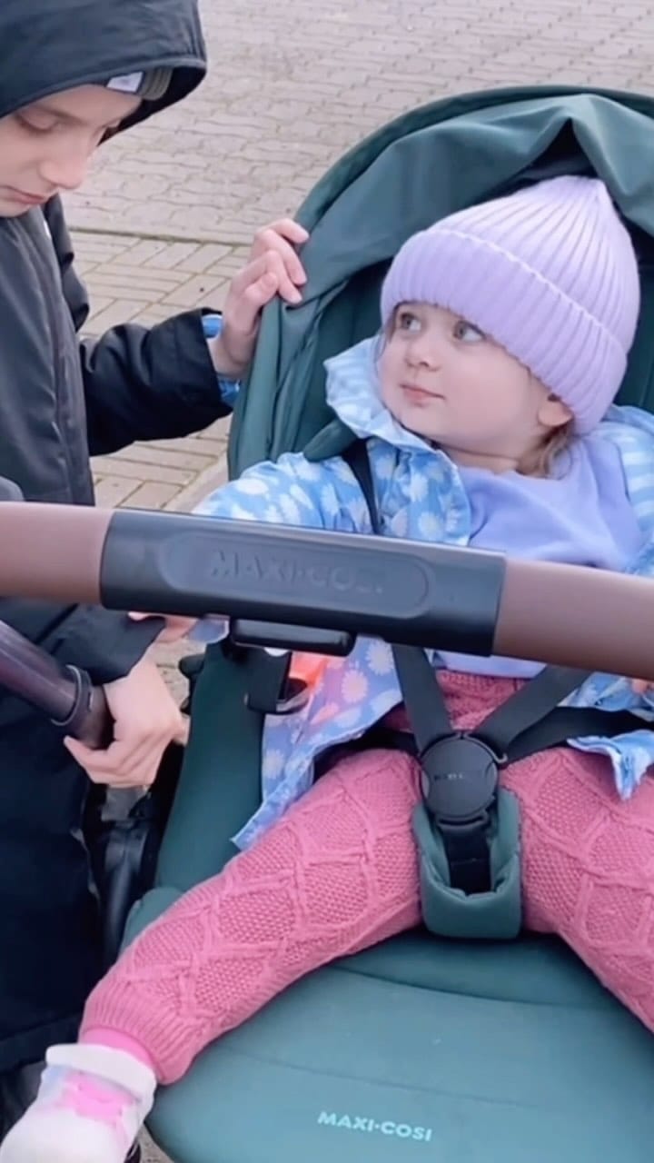 Post 3 by Lucas Goginava on Instagram (video)