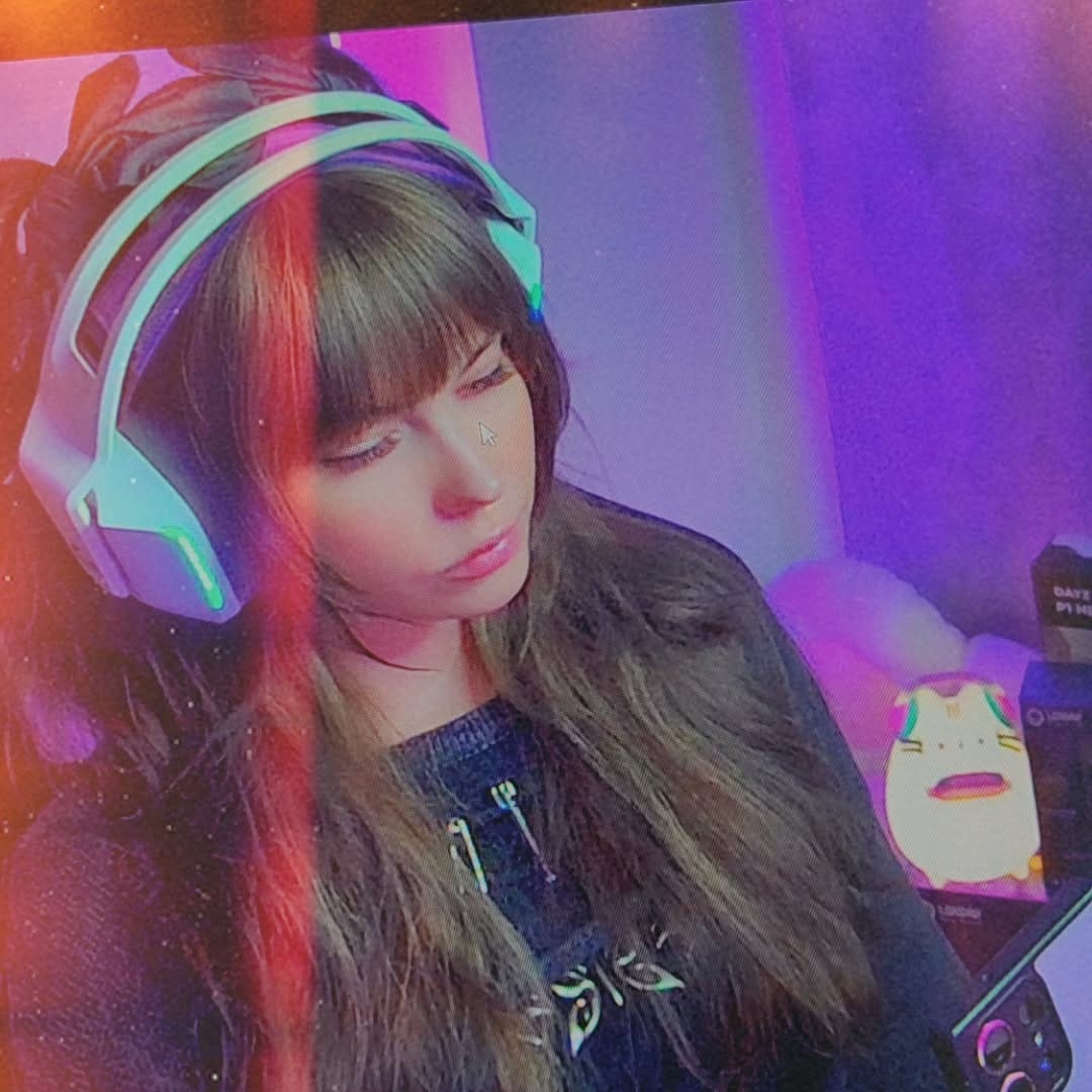Post 2 by FoxyMandy | DJ & Streamer 🌎 on Instagram (image)