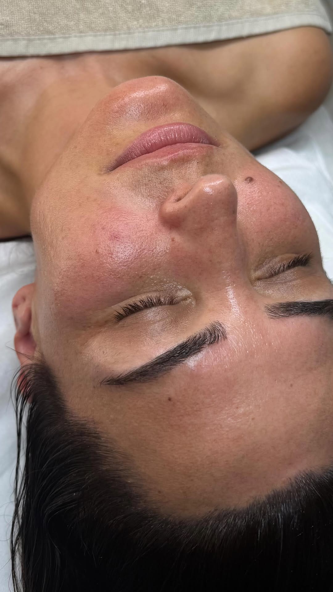 Post 7 by di La Beauté | by Dilber Bulun on Instagram (video)