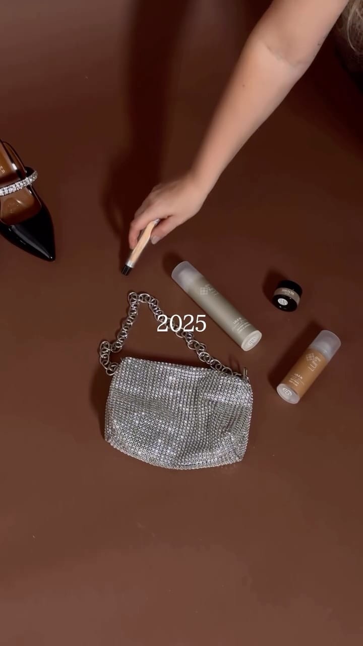 Post 7 by LUMI on Instagram (video)