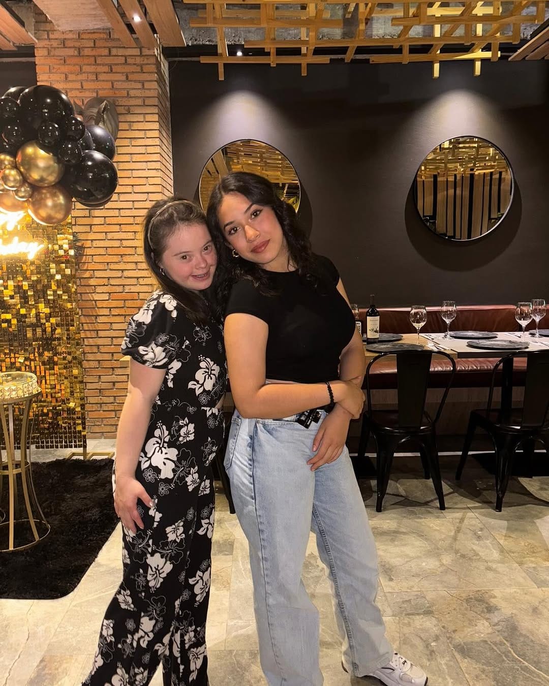 Post 9 by 𝐏𝐚𝐥𝐨𝐦𝐚 𝐕𝐚𝐫𝐠𝐚𝐬 🌀 on Instagram (carousel)