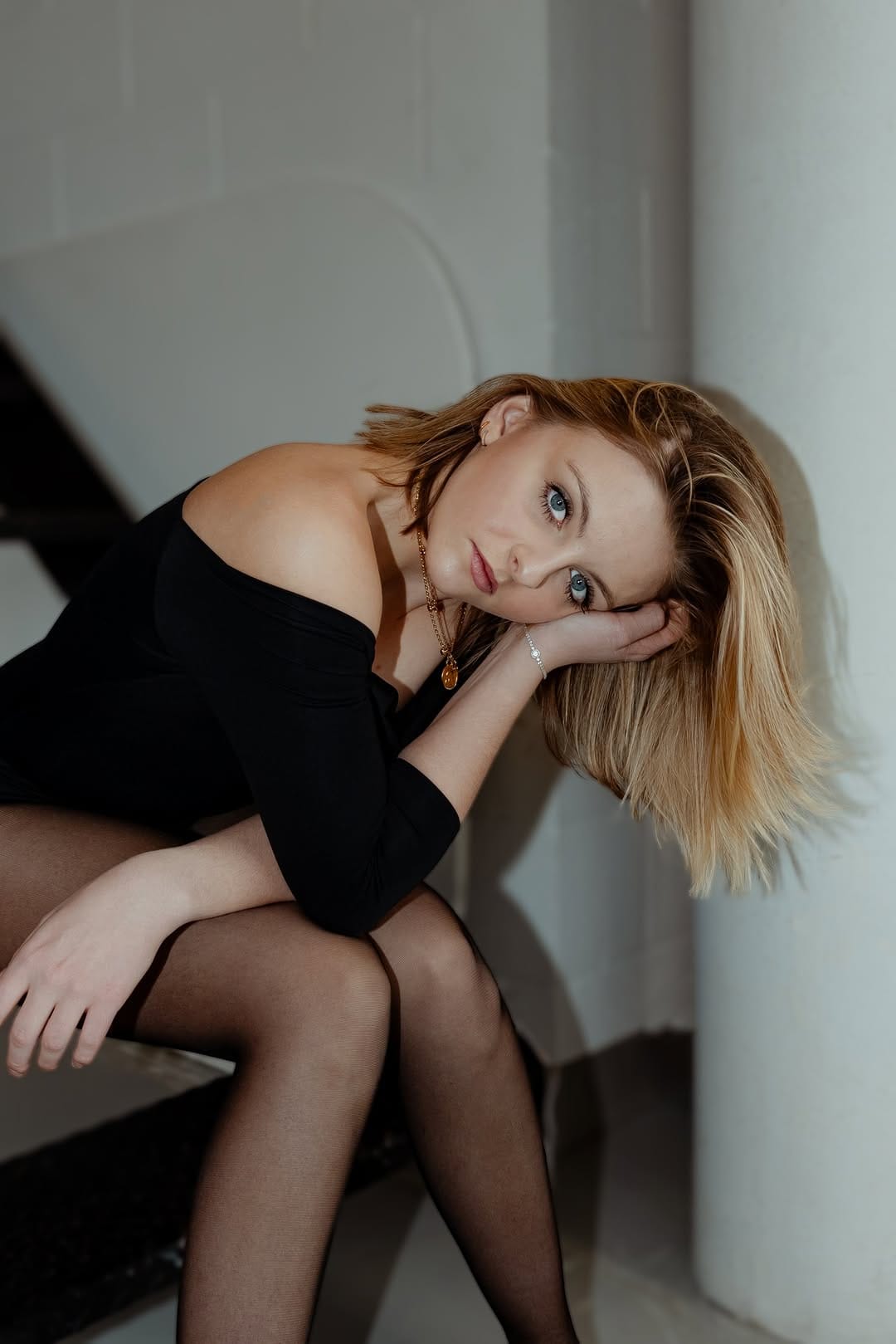 Post 4 by 𝕊𝕠𝕝𝕖̀𝕟𝕖 𝕄𝕒𝕫𝕚𝕟𝕘𝕦𝕖 on Instagram (image)