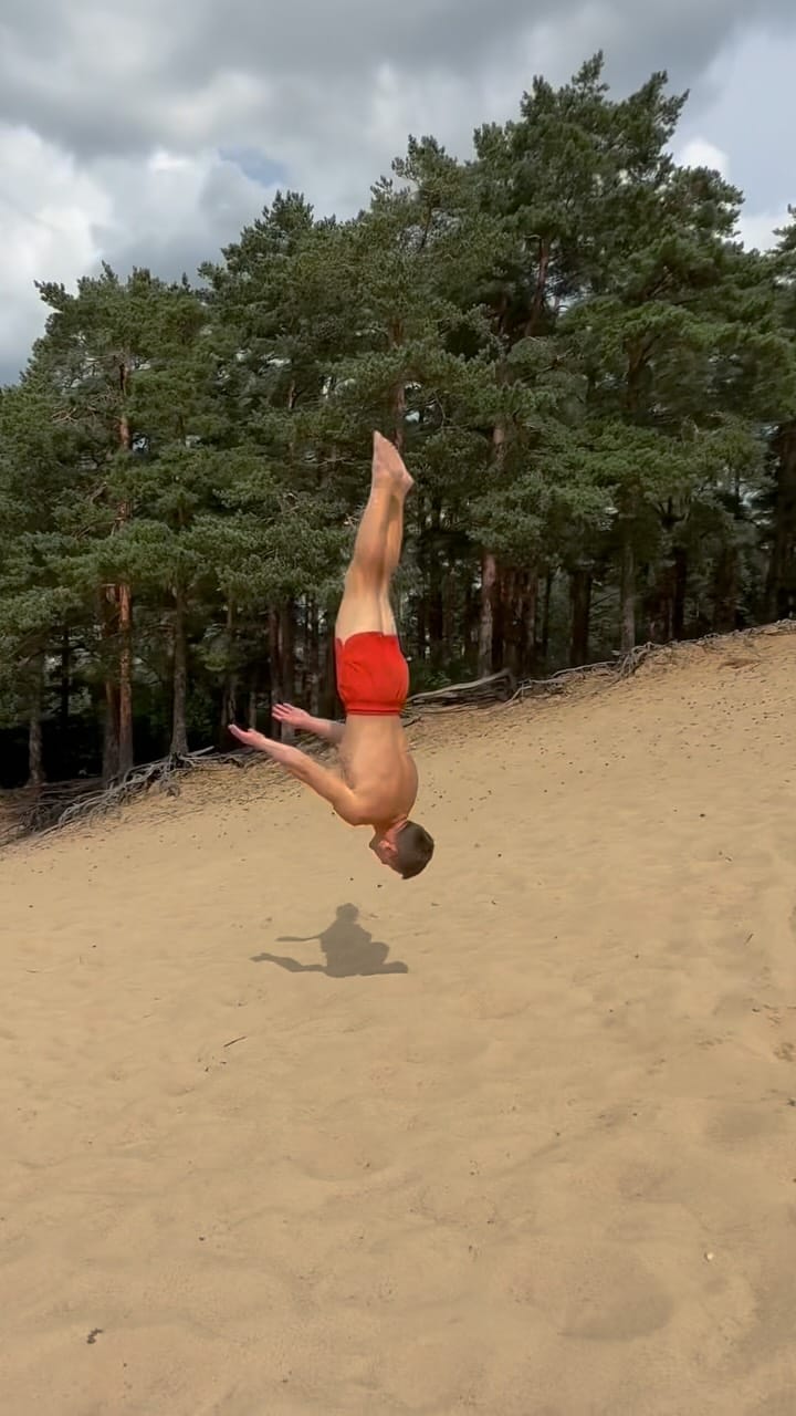 Post 4 by A.N.2.M on Instagram (video)