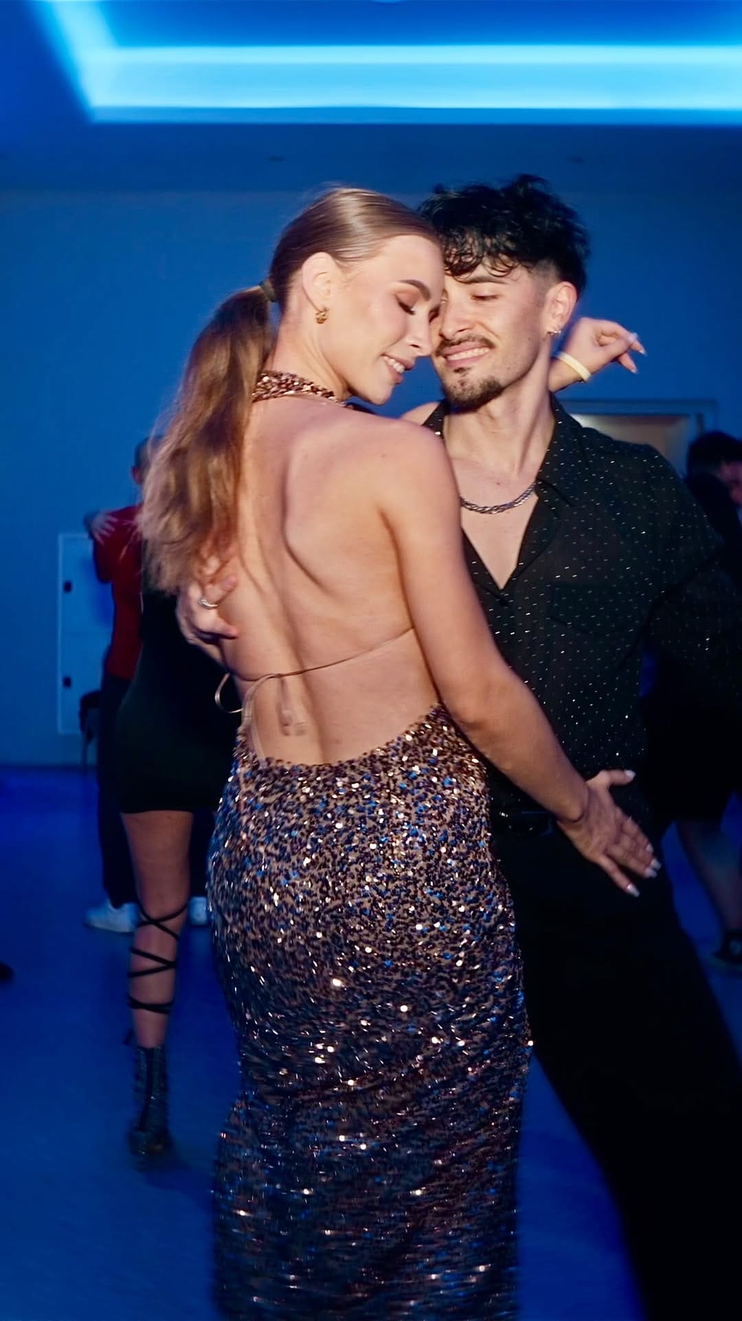 Post 6 by 𝐋𝐞𝐨 𝐲 𝐊𝐚𝐢𝐬𝐚 | 𝐁𝐚𝐜𝐡𝐚𝐭𝐚 𝐅𝐮𝐬𝐢𝐨𝐧 on Instagram (video)