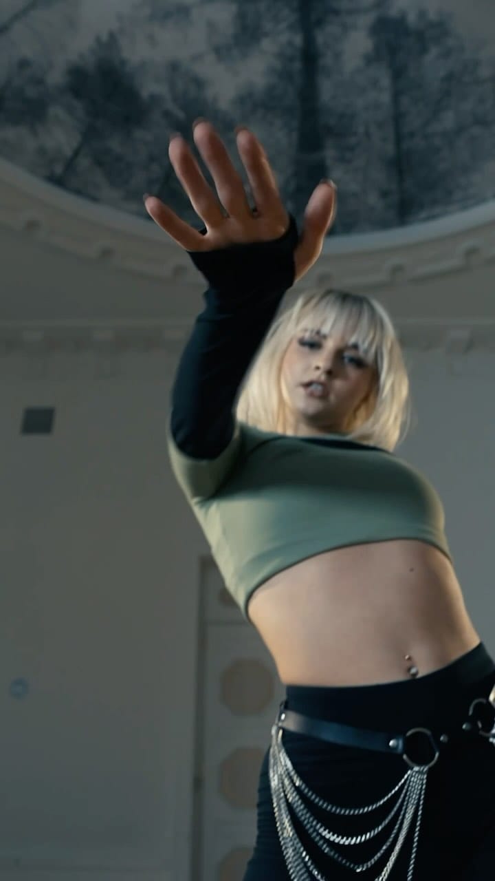 Post 10 by ANITA DERYAGINA on Instagram (video)