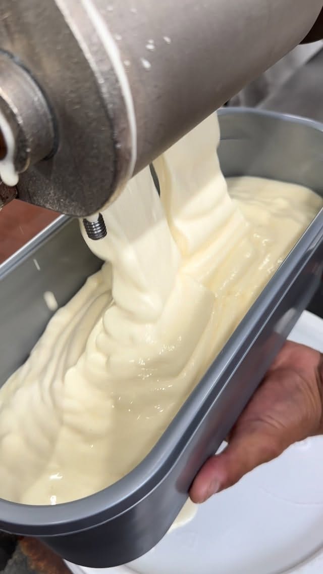 Post 8 by Nasto’s Ice Cream on Instagram (video)