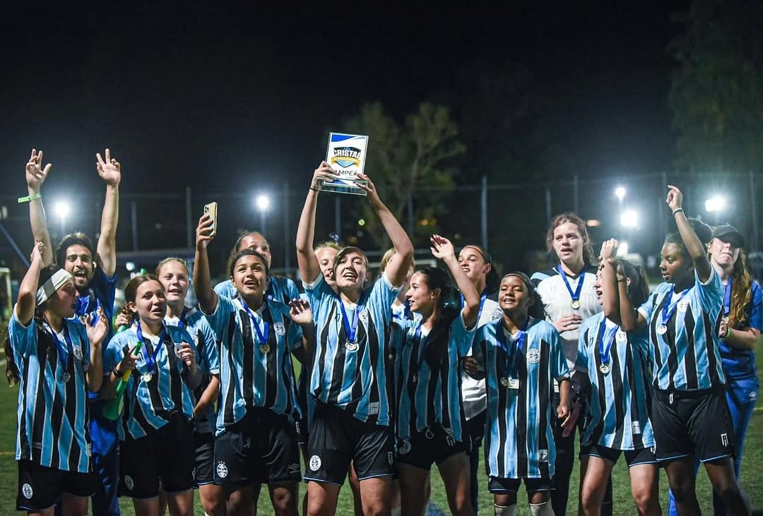 Post 9 by Escola de Futebol Grêmio FBPA on Instagram (image)