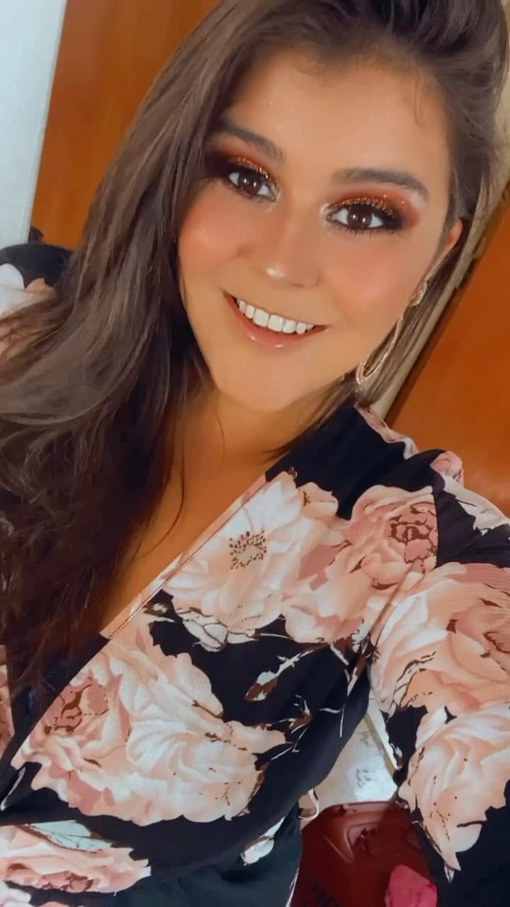 Post 4 by Thaís Gonçalves on Instagram (video)