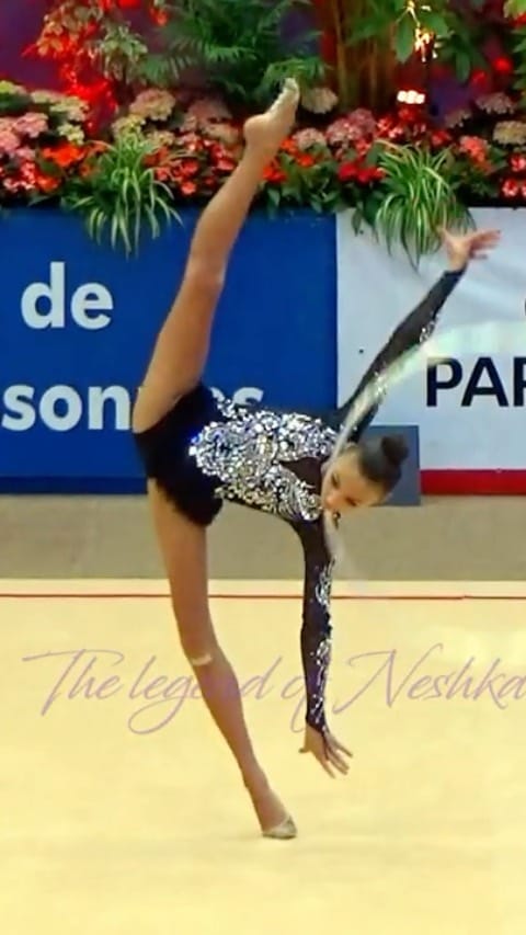 Post 10 by Janika Vartlaan on Instagram (video)