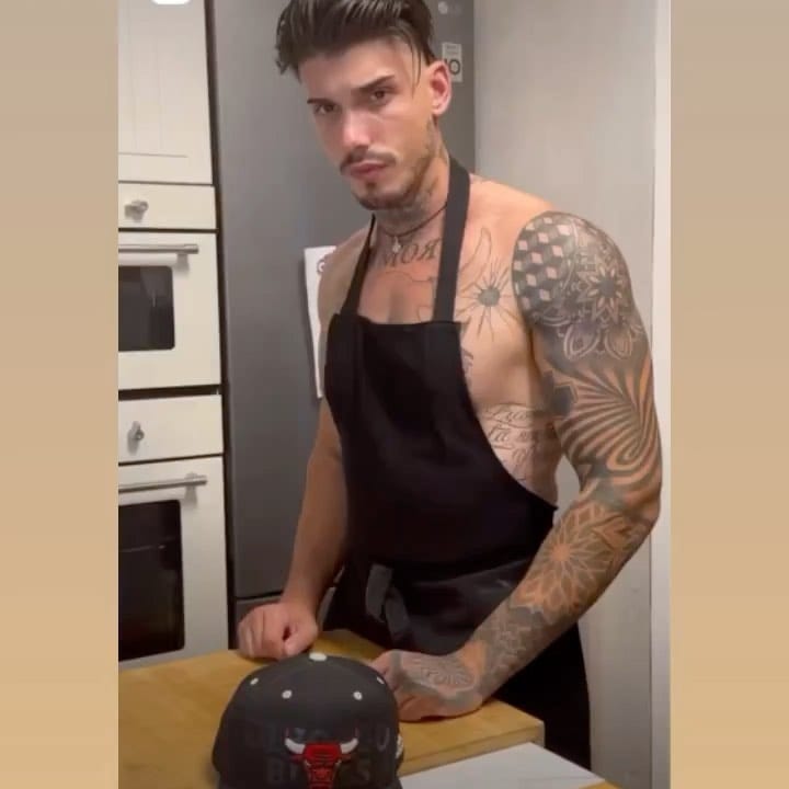 Post 2 by Mister Tartufi on Instagram (video)