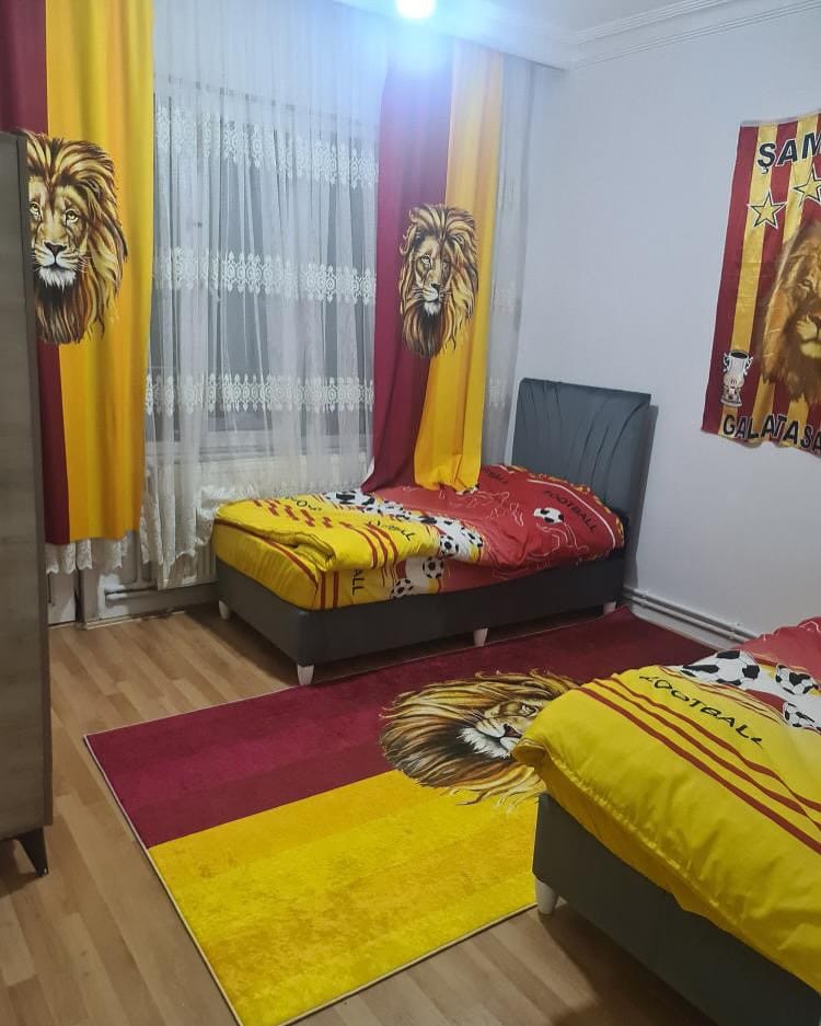 Post 7 by Çocuk Halısı ve Perde Üretimi on Instagram (carousel)