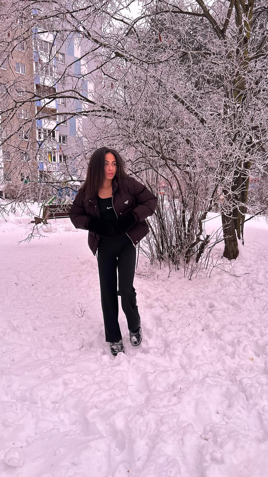 Post 3 by Viktoria Fondeh on Instagram (video)