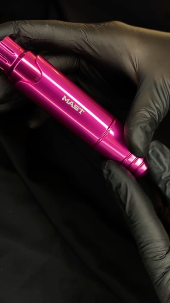 Post 5 by Refika Beauty Shop on Instagram (video)