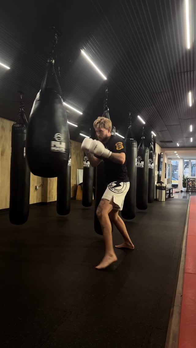 Post 4 by Mike Loop on Instagram (video)