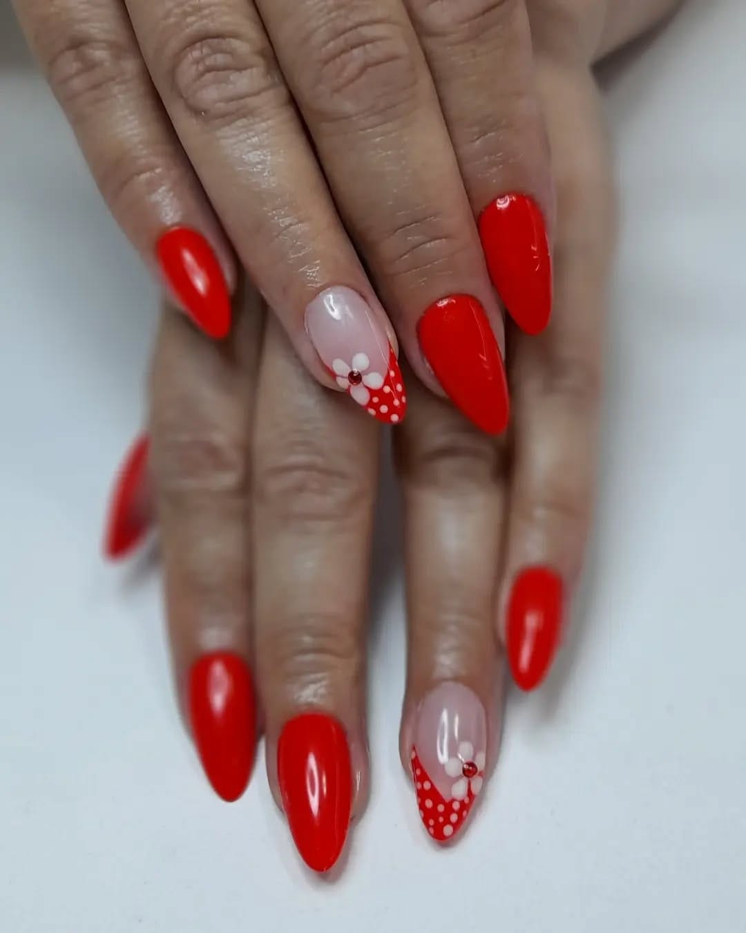 Post 3 by Ķ.nail on Instagram (image)
