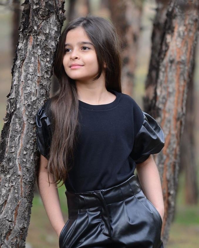 Post 9 by mitra abiri on Instagram (image)