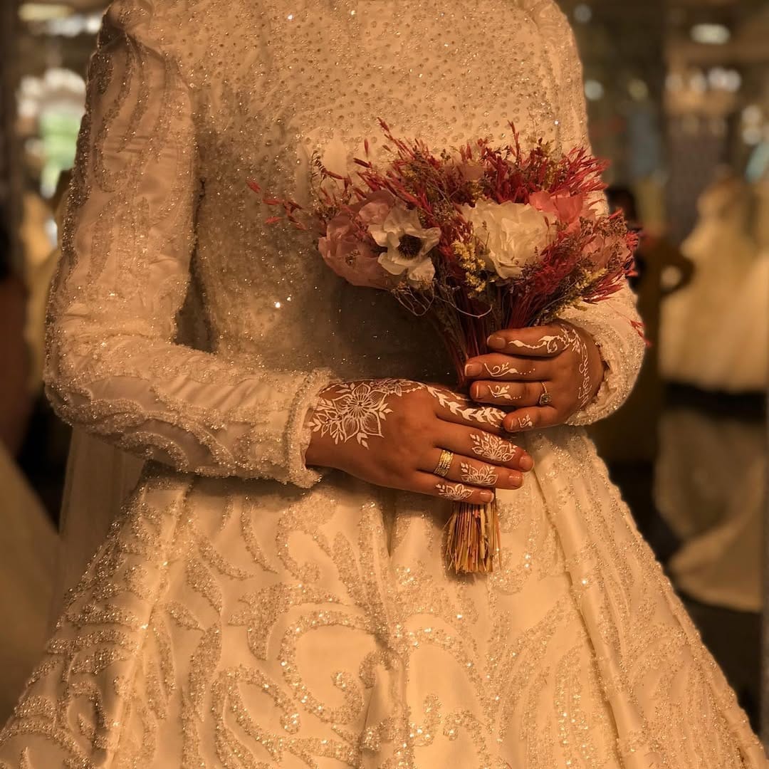 Post 3 by HENNA GERMANY on Instagram (image)