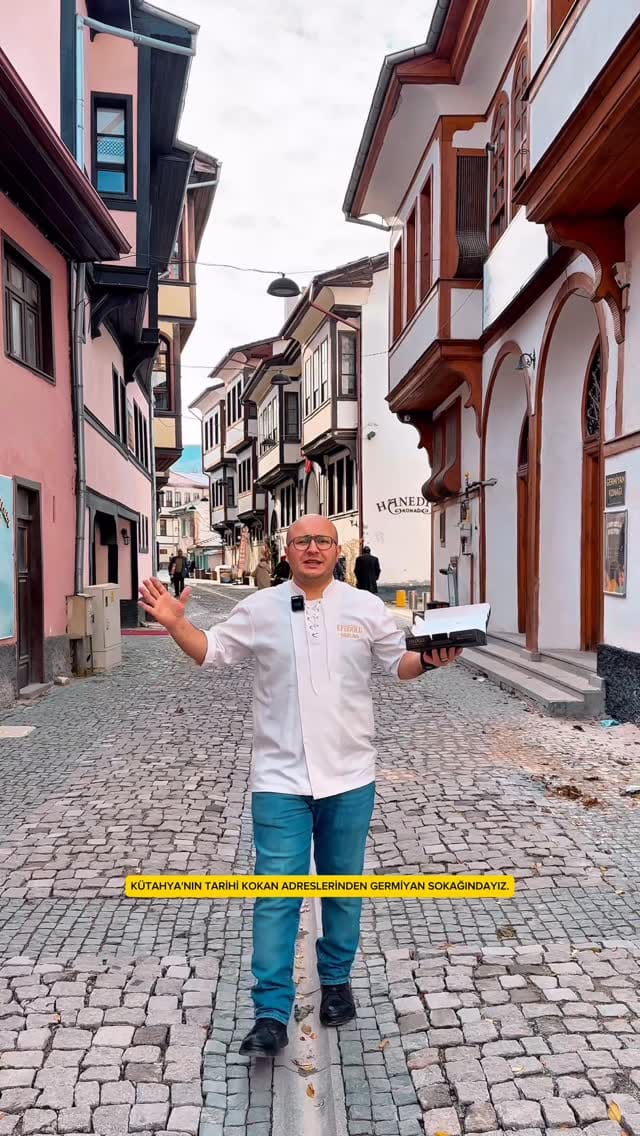 Post 5 by Efeoglu Baklava on Instagram (video)