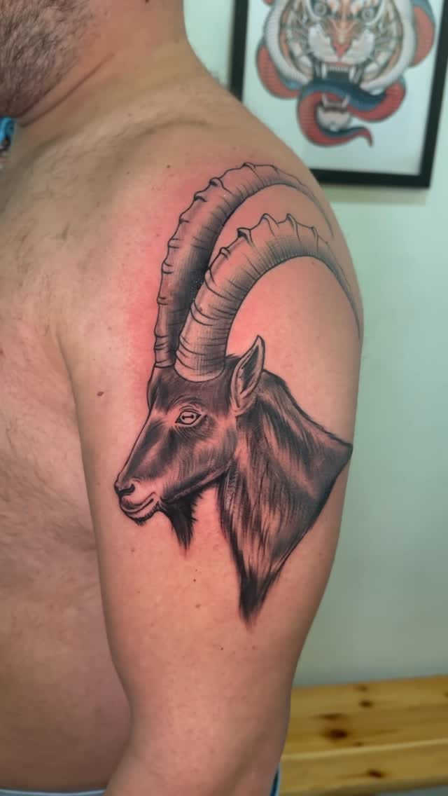 Post 6 by Efe Fuat Tattooz on Instagram (video)