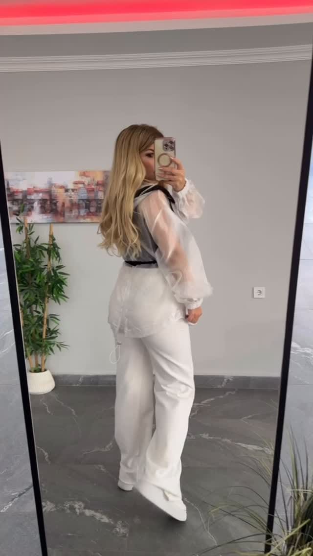 Post 6 by T.A.T.U on Instagram (video)