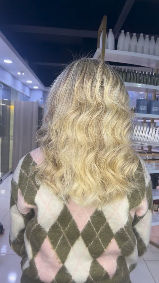 Post 1 by Salon HairLove Elazığ on Instagram (video)