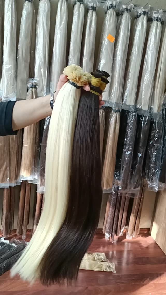 Post 6 by Maya_Hairextensions on Instagram (video)