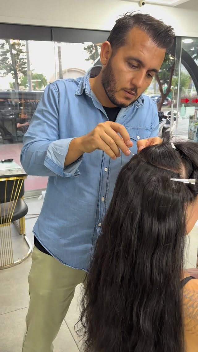 Post 7 by Mikail üzer alanyahairdresser -alanyahairextension on Instagram (video)