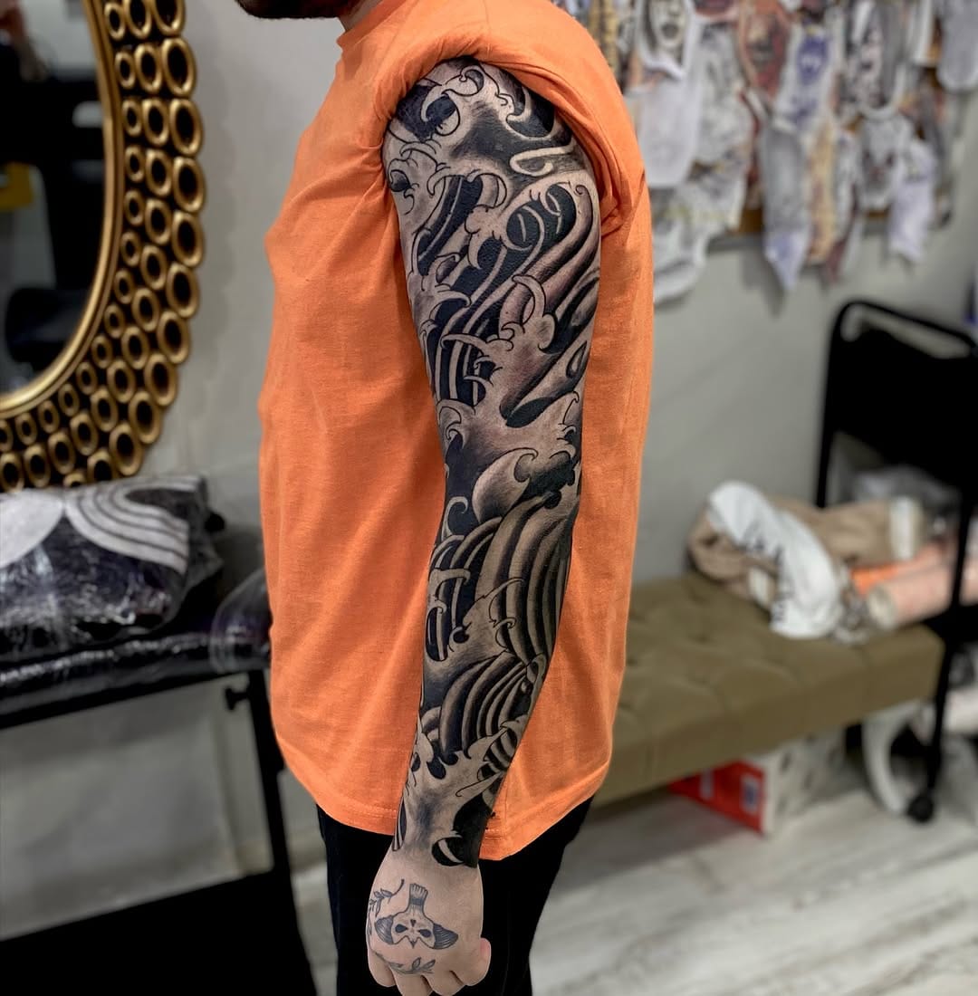 Post 2 by Edirne  Tattoo & Piercing on Instagram (carousel)