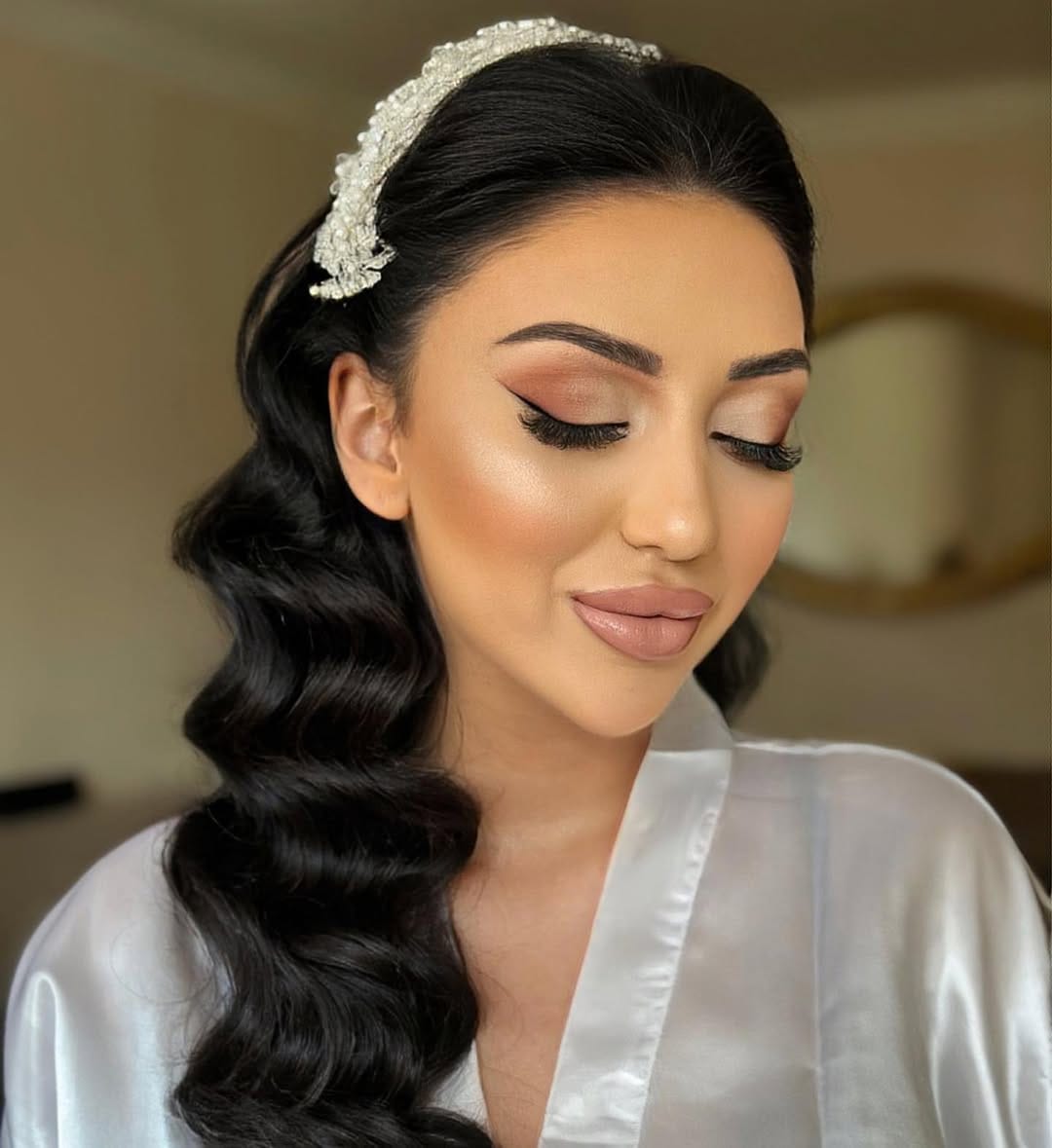 Post 4 by Meltemmake.up on Instagram (carousel)