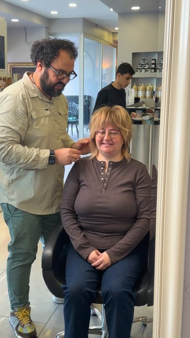 Post 3 by End Hair Studio on Instagram (video)