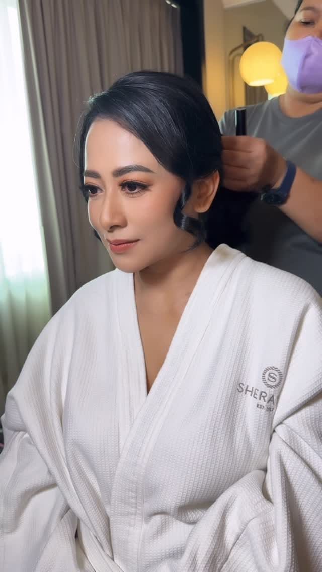 Post 1 by MUA Surabaya & Bali Sc2009 on Instagram (video)