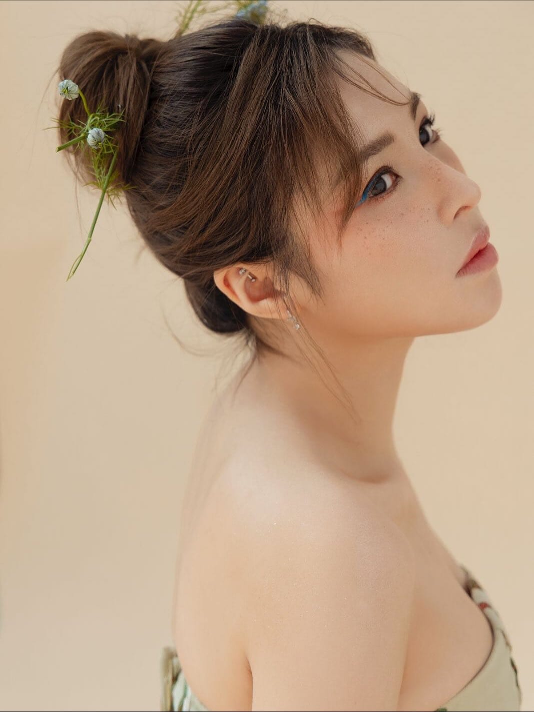 Post 4 by MUA Surabaya & Bali Sc2009 on Instagram (carousel)