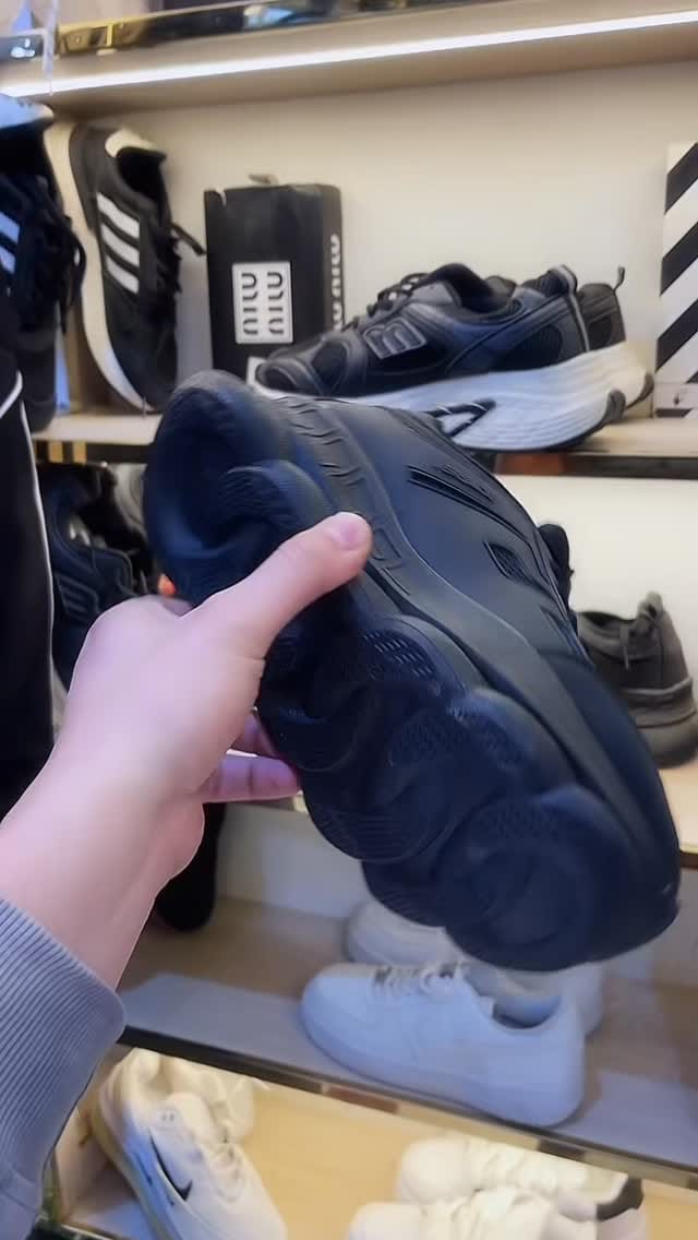 Post 8 by 👍D j. plus 💪 fashion🔥 on Instagram (video)