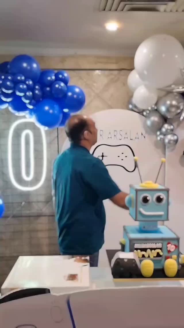Post 10 by اجرای بادکنک آرایی.مهمانی on Instagram (video)