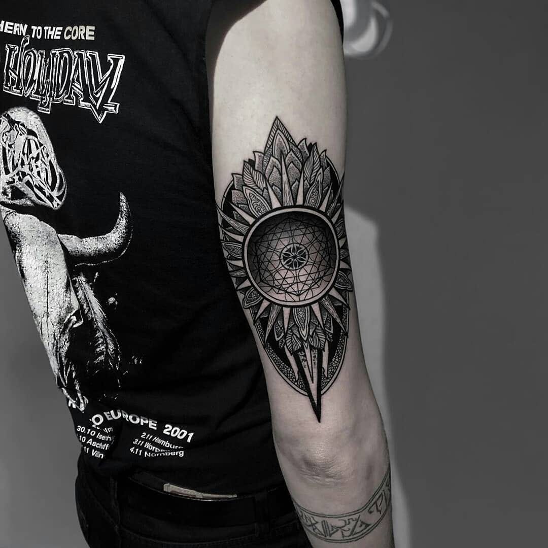 Post 2 by TattooClubTurkey on Instagram (image)