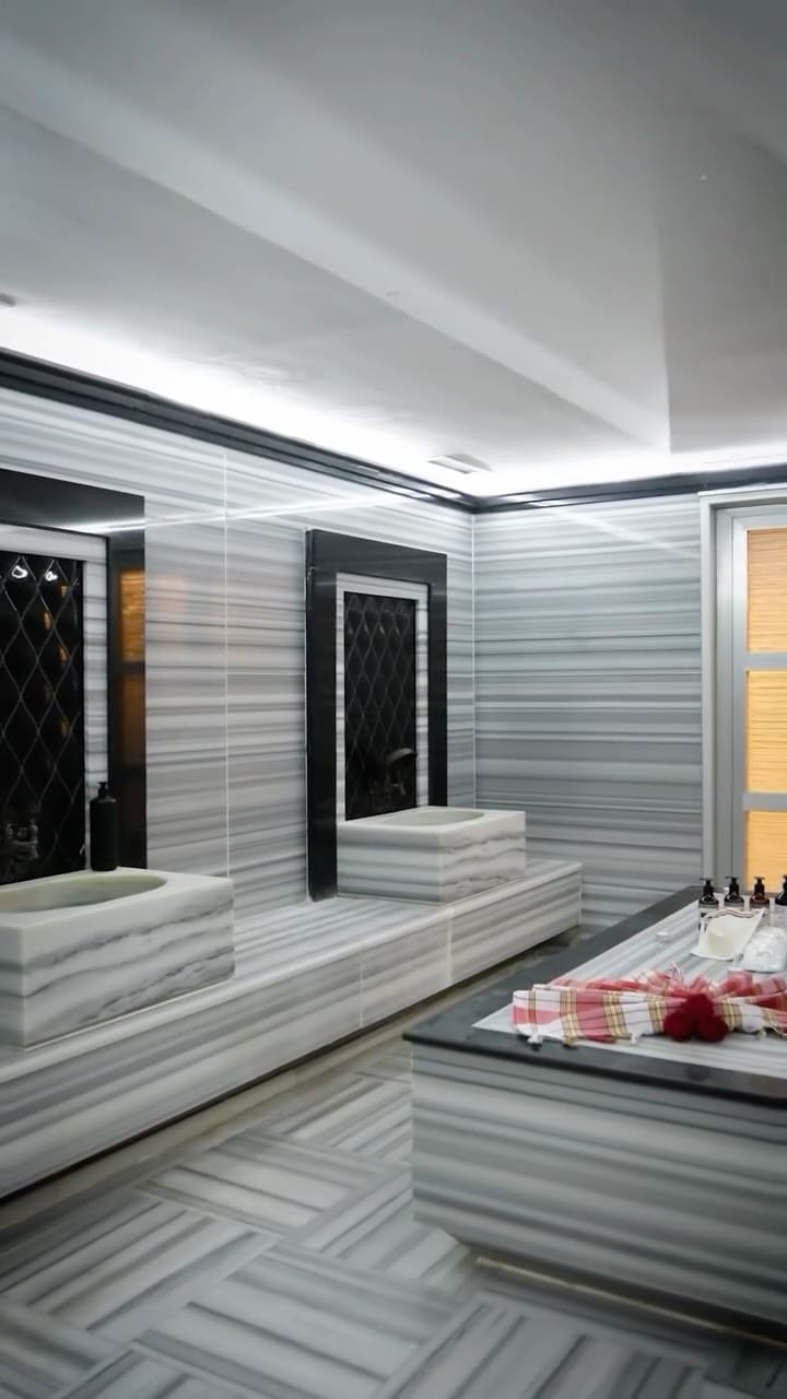 Post 5 by Miel Spa on Instagram (video)
