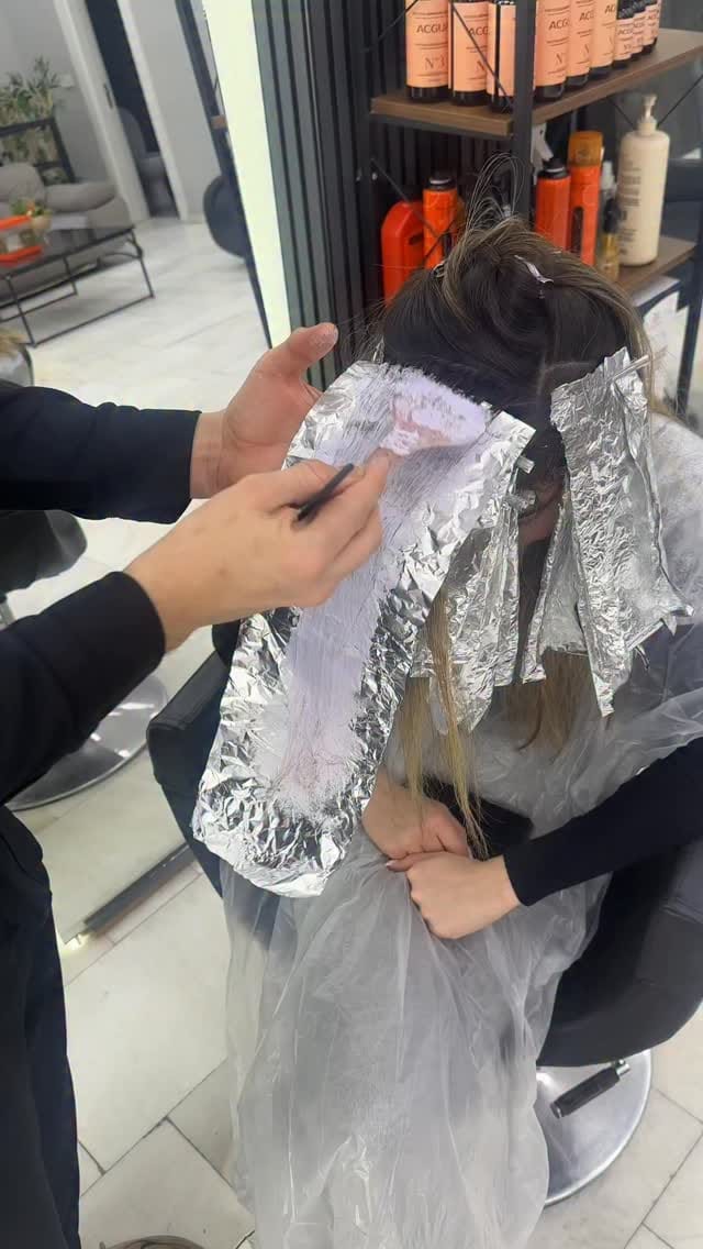 Post 1 by İLKAY NERGiZ Hair Studio on Instagram (video)