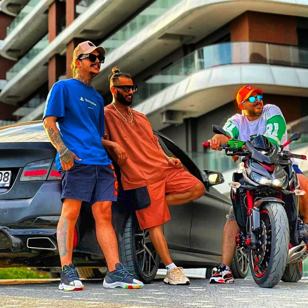 Post 4 by Masih on Instagram (image)