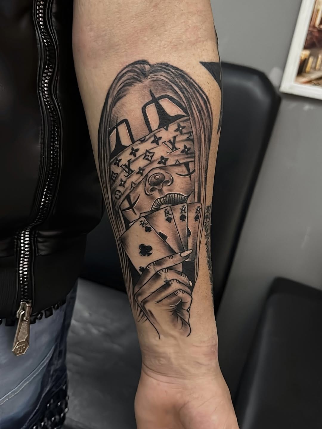 Post 6 by Tattoo King on Instagram (image)