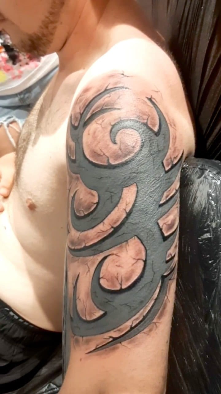 Post 3 by Darmo Tattoo & Art on Instagram (video)