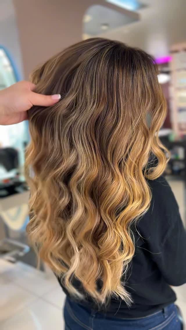 Post 3 by Arzu Acar • Kuaför on Instagram (video)