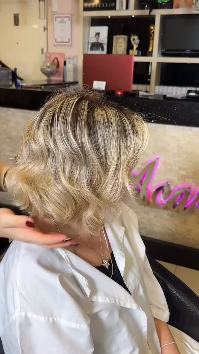 Post 7 by Arzu Acar • Kuaför on Instagram (video)